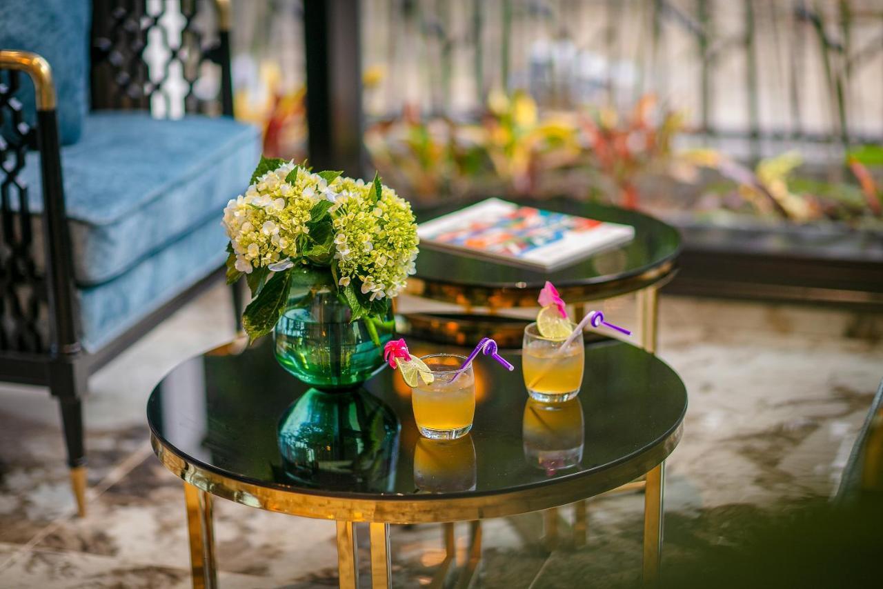 Grand Sunrise Palace Hoi An- A Luxury Indochine Hotel & Spa Εξωτερικό φωτογραφία A coffee table